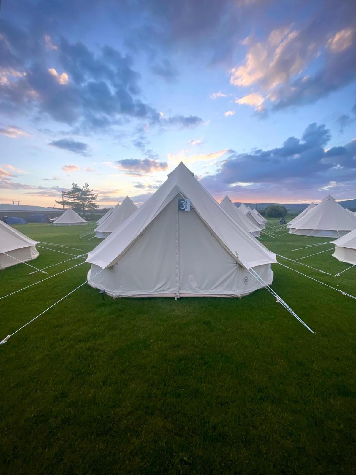 Nine Yards Bell Tents At The Tt - Castletown Zewnętrze zdjęcie